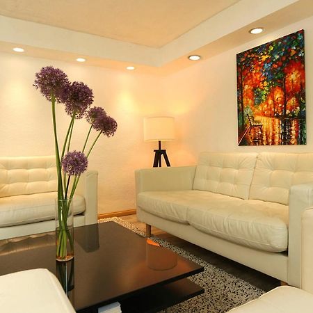 Cozy Souterrain-Half-Basement-Apartment Included 2 Bicycles Berlijn Buitenkant foto