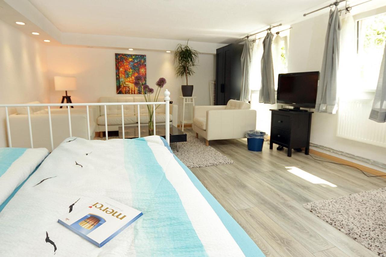 Cozy Souterrain-Half-Basement-Apartment Included 2 Bicycles Berlijn Buitenkant foto